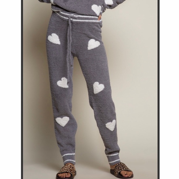 BERBER Hearts Jogger Pants - Picture 3 of 5